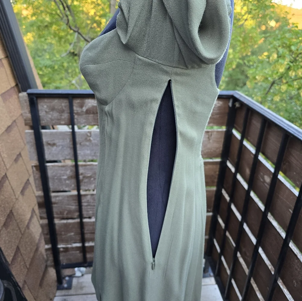 Aritzia Wilfred Novella Elegant Sage Long-Sleeve Dress - Picture 12 of 13